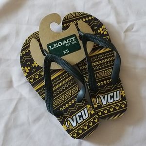 NWT Legacy VCU Printed Flip Flops Size XS (W5/6)